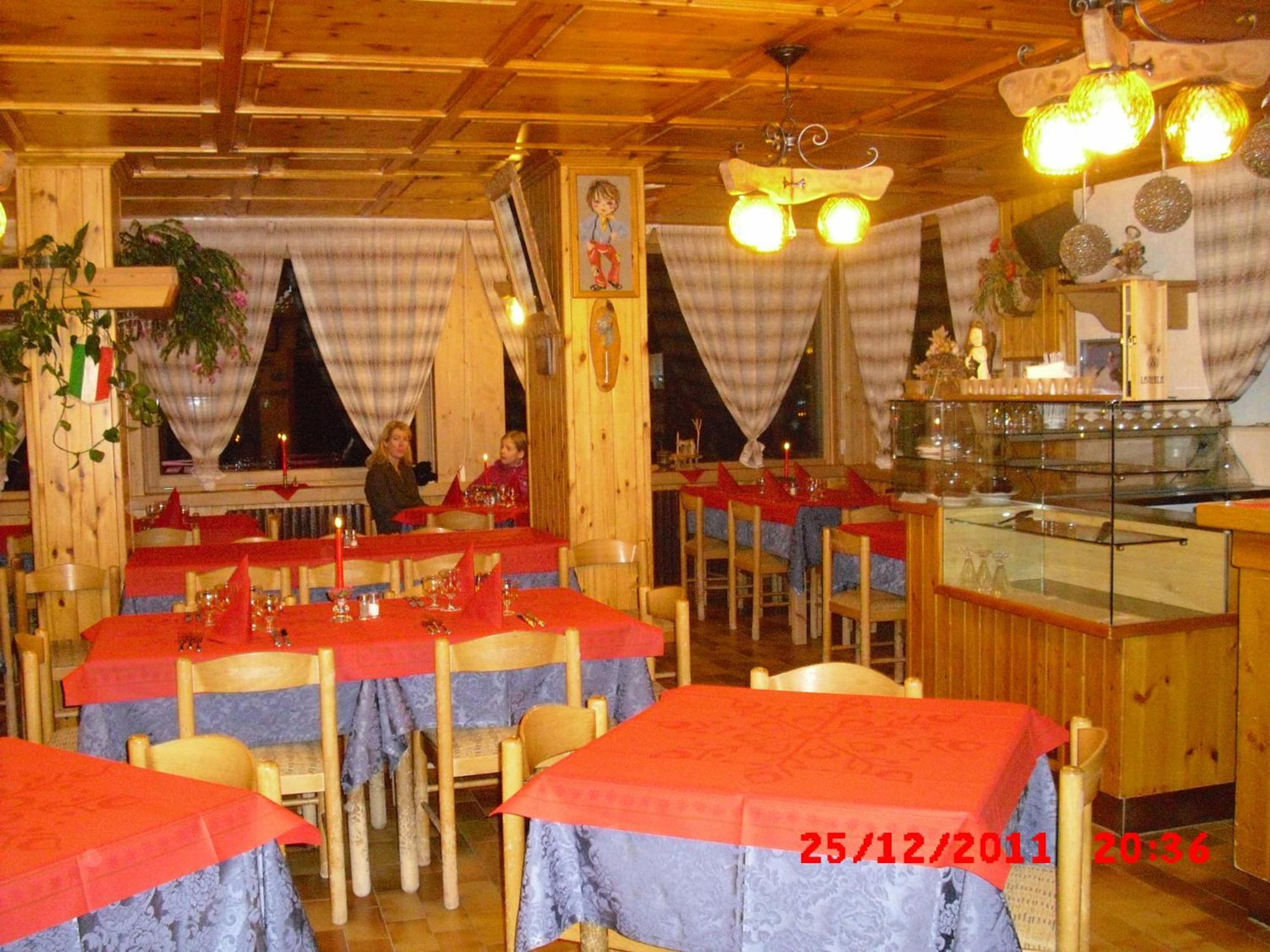 فيلا Chalet Dei Rododendri فالديسوتو المظهر الخارجي الصورة